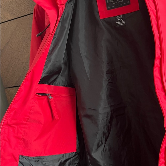 Stormtech Rain Coat - Picture 8 of 8